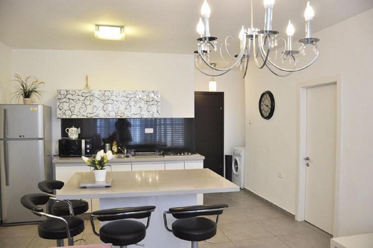 Gk Apartment Harmony Bat Yam Exterior photo
