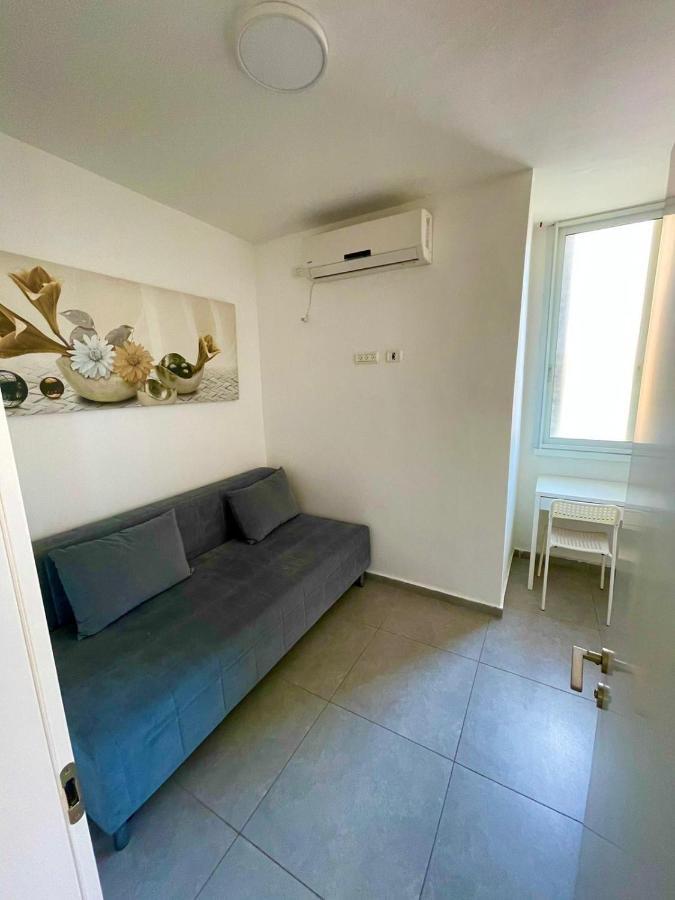 Gk Apartment Harmony Bat Yam Exterior photo