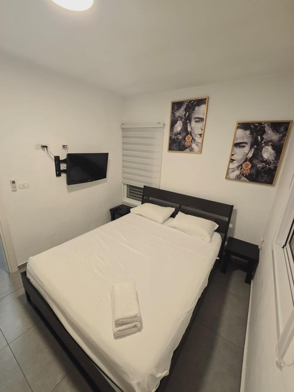 Gk Apartment Harmony Bat Yam Exterior photo